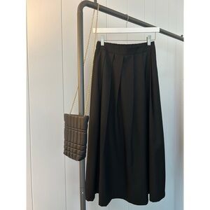 Elegant Black Skirt